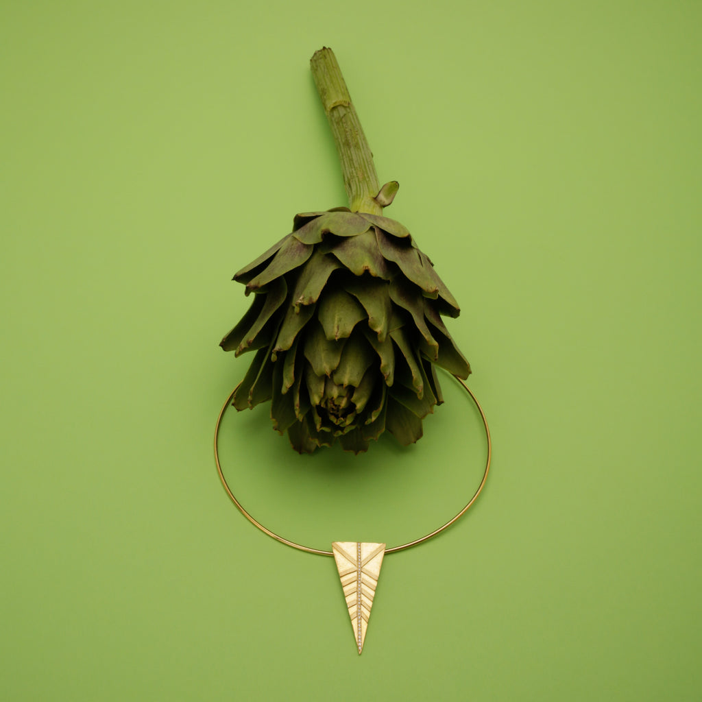 TINIAN ARROW CHOKER WITH ZIRCONS
