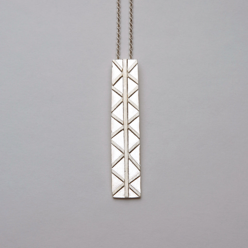 TINOS ID, SPINE NECKLACE