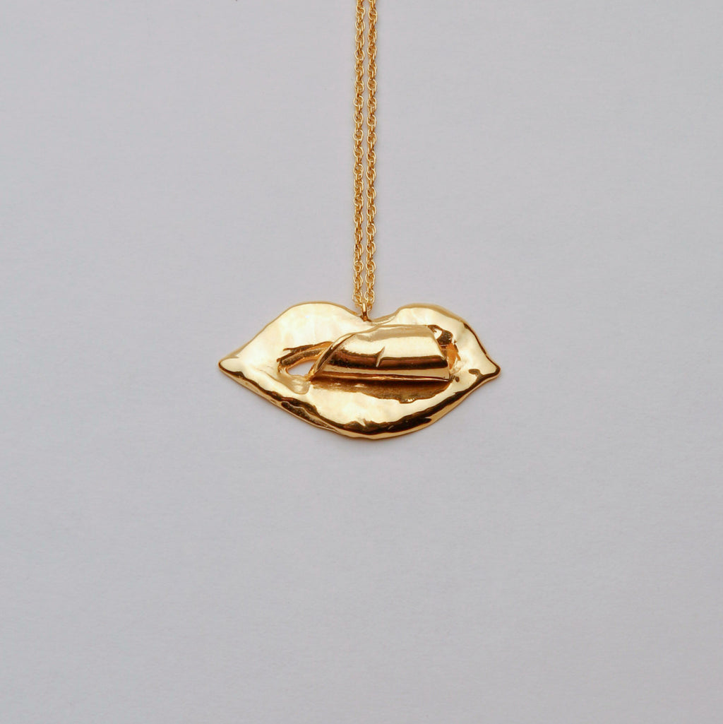 TONGUE NECKLACE