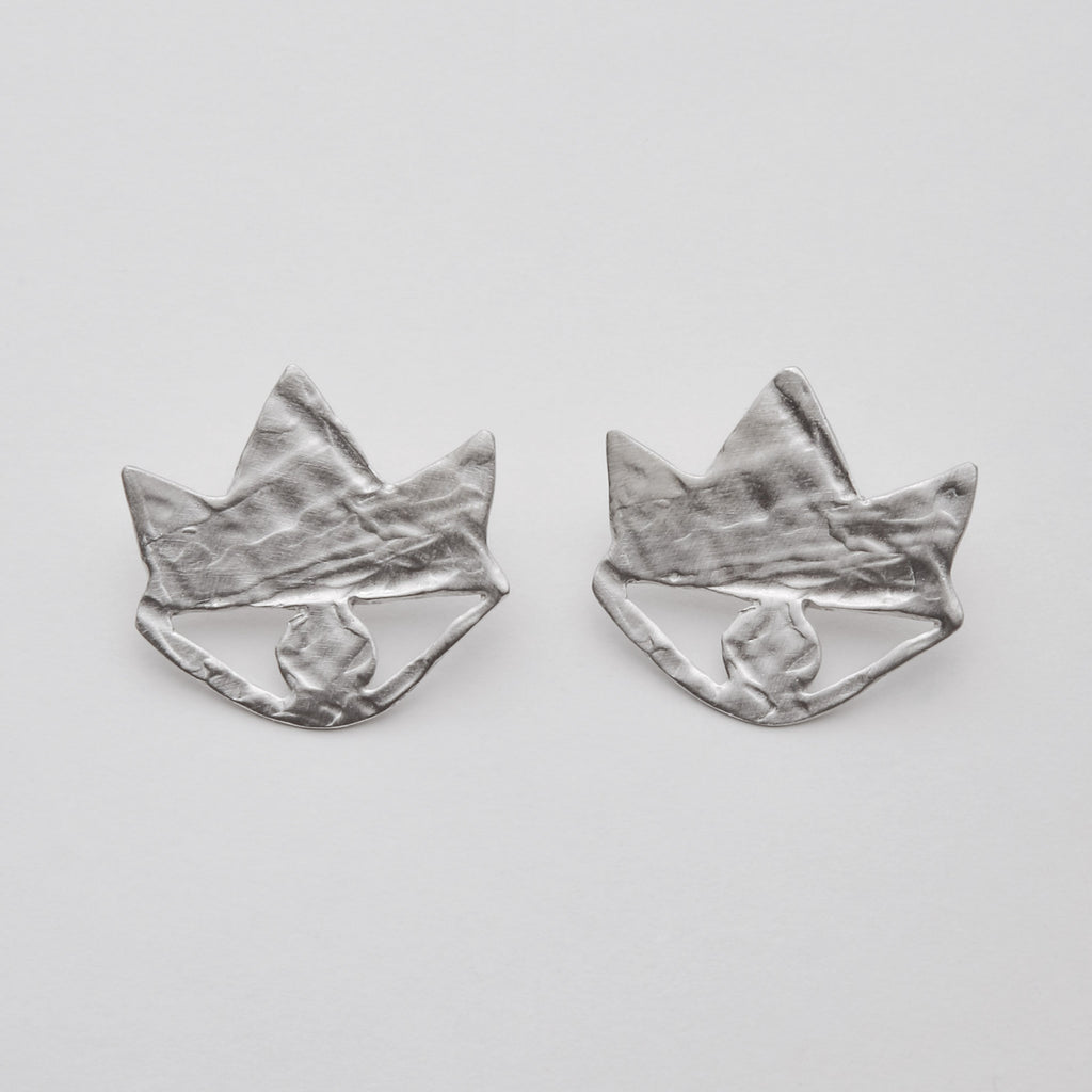CROWN EYES EARRINGS