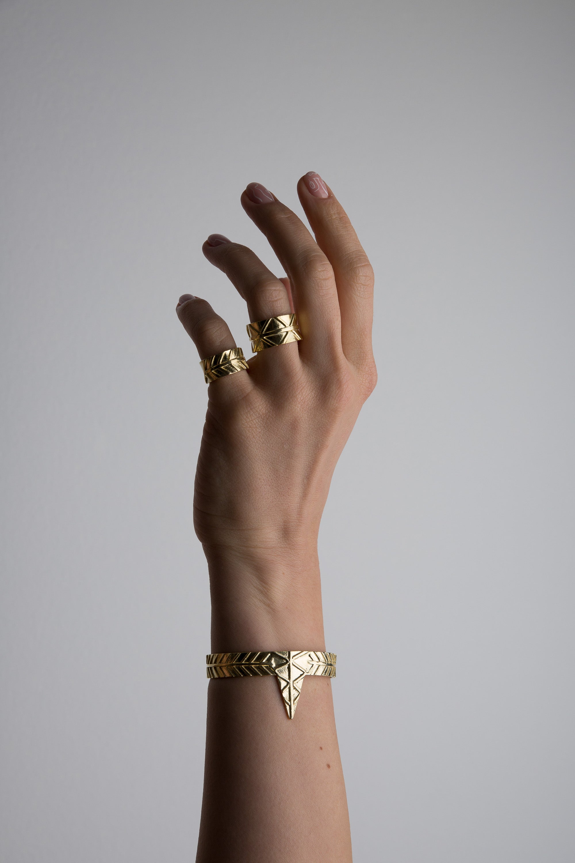 BAND X RING