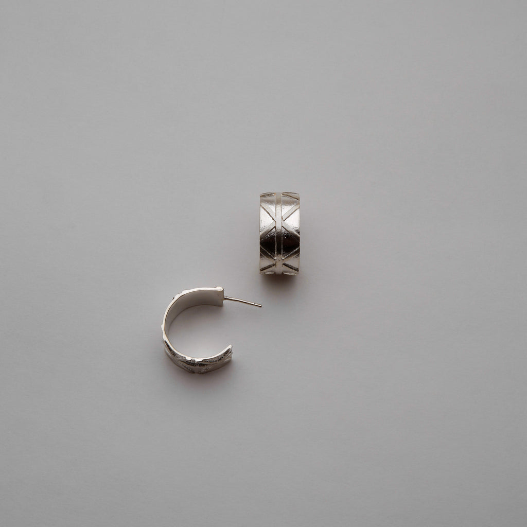 SPINE HOOPS