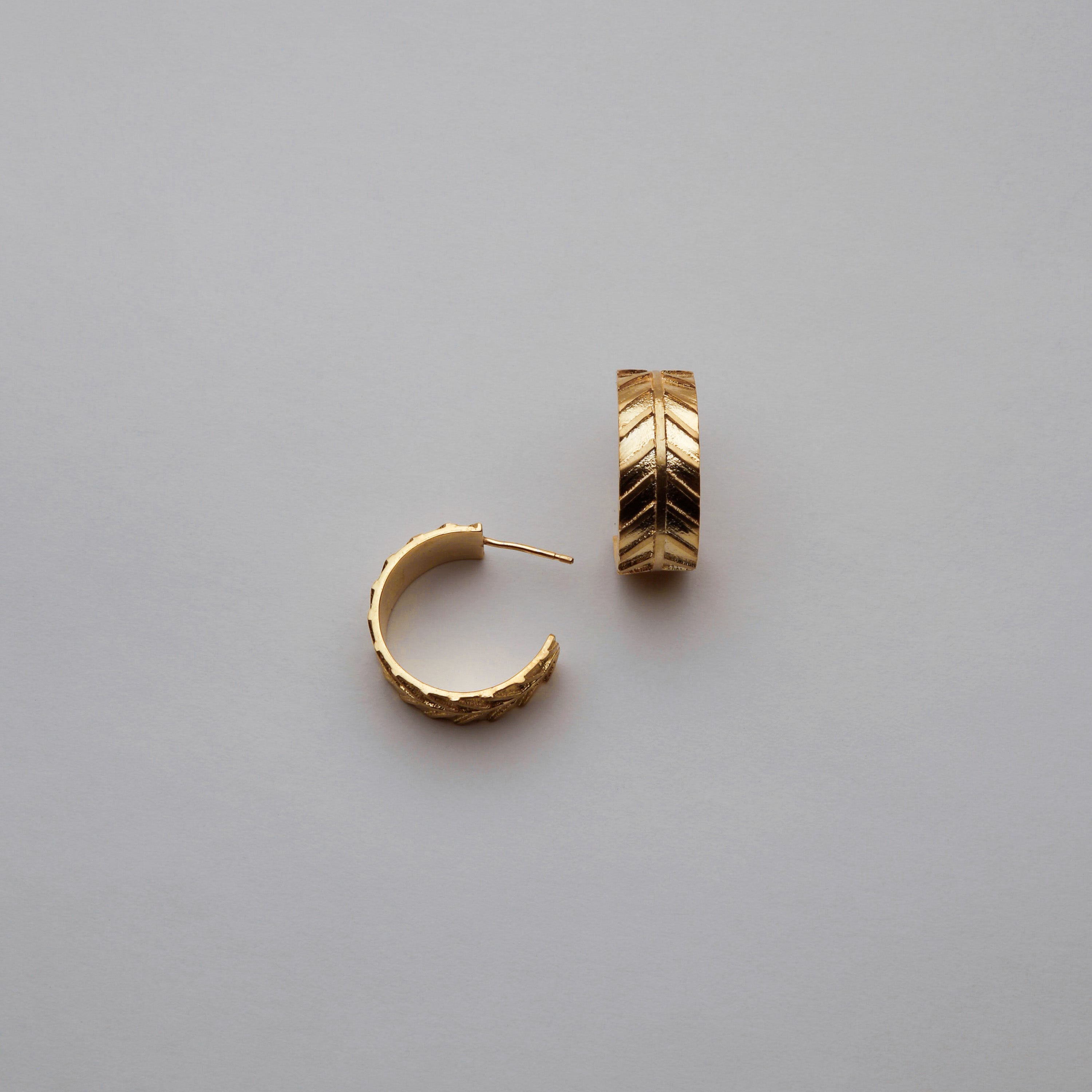 FISHBONE HOOPS